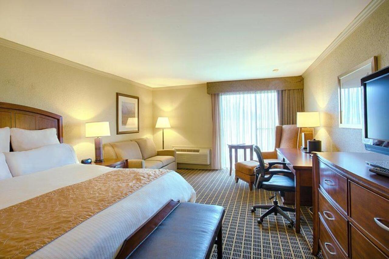 Resort & Conference Center At Hyannis Exterior photo